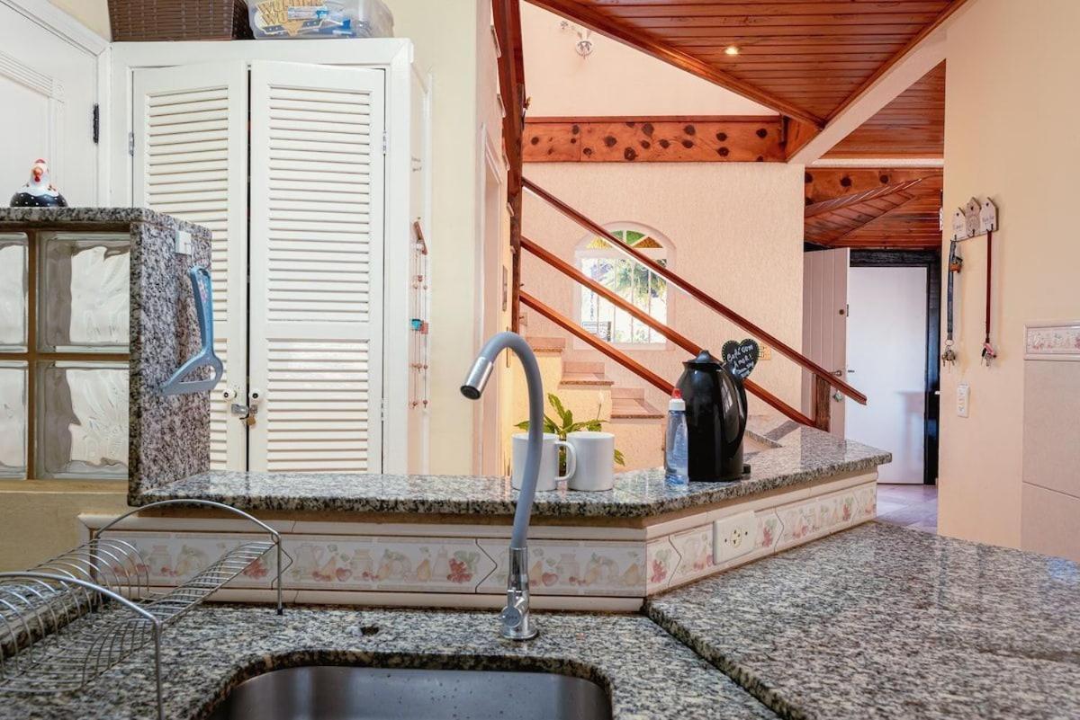 Casa Em Campos Do Jordao Villa Kültér fotó